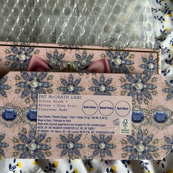 Brand new in the box, Pat McGrath, blush highlighter, and bronzer palette - Picture 3 of 6